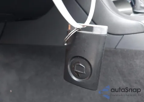 2013 Cadillac Ats Standard z USA, uszkodzony, nr VIN 1G6AA5RA6D0105421